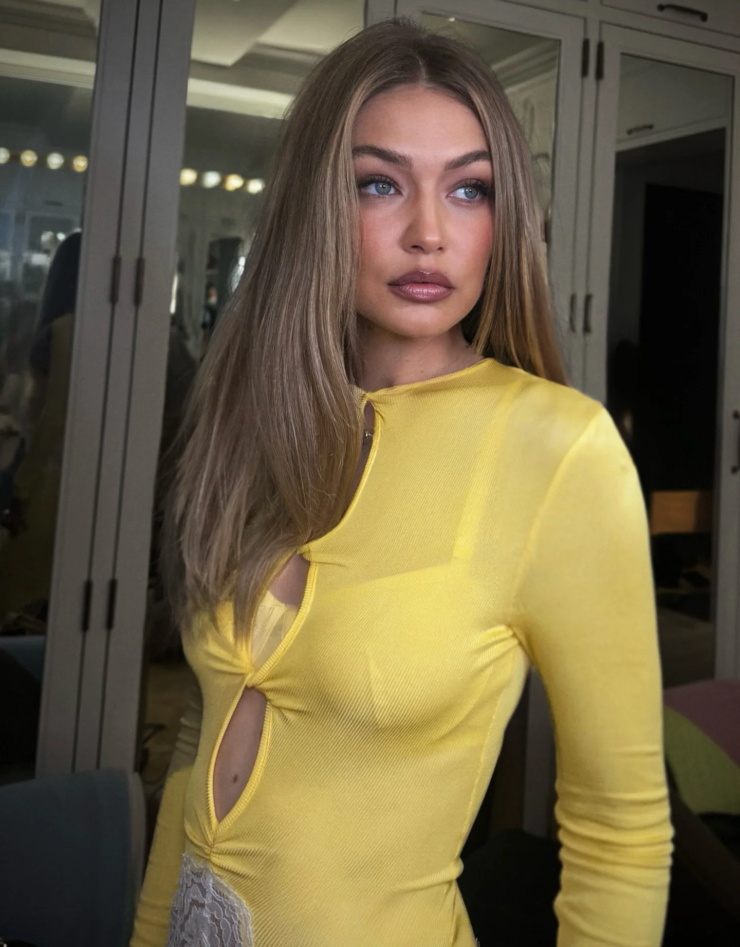Kadın Sarı Dantel Detaylı Uzun - Bodycon Long Sleeve Ribbed Dress incelemesi ve fiyatı